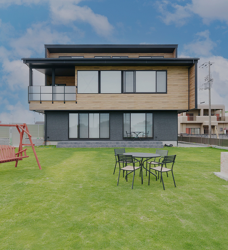 愛犬たちと過ごす、特別な休日。淡路島の豊かな自然の中でドッグランやバーベキューを楽しめる1日1組限定の貸別荘、One's You Villaへようこそ。
